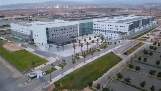جلالة الملك محمد السادس يعطي تعليماته لافتتاح المركز الاستشفائي الجامعي بأكادير